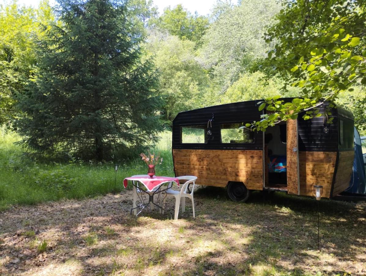 La Caravane Nature Saint-Julien-le-Petit Εξωτερικό φωτογραφία